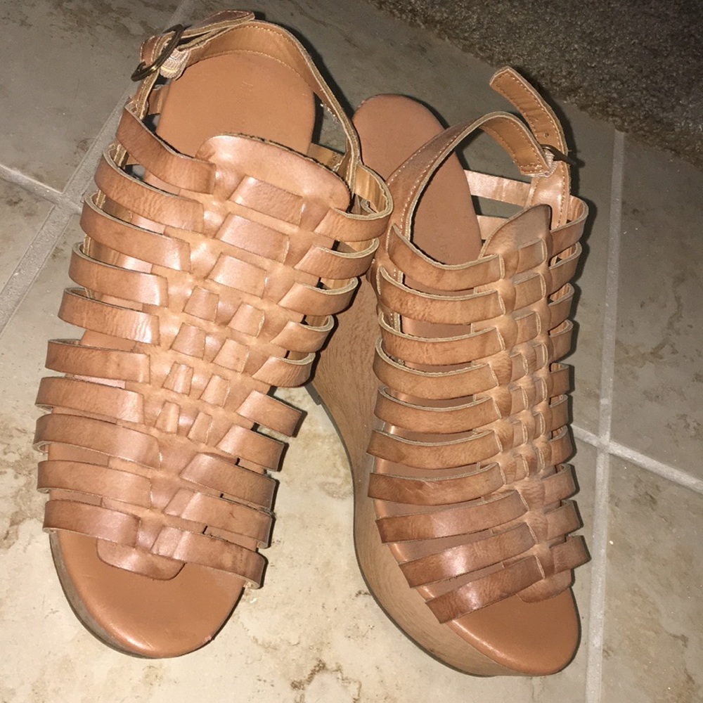 MOSSIMO Brown Strappy Wooden Wedges